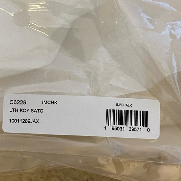 Coach Chalk White Tote Satchel Shoulder Bag NWT - Picture 8 of 9